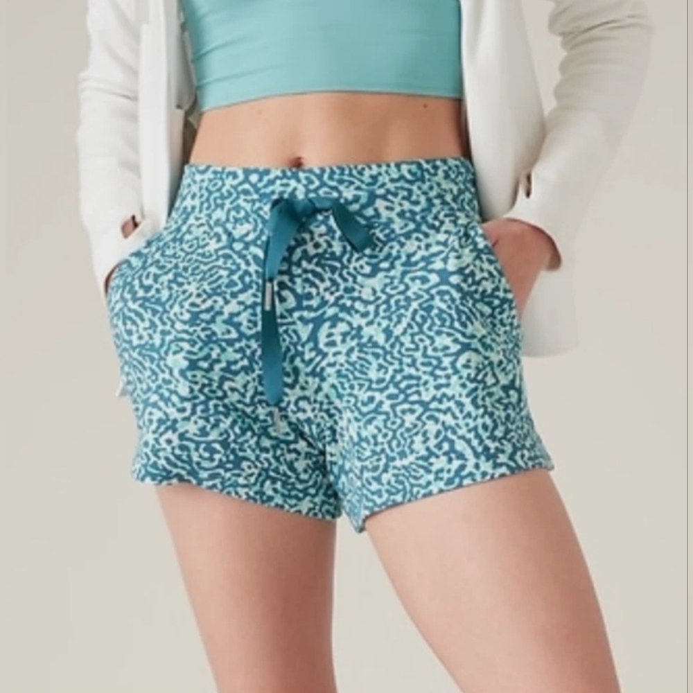 ATHLETA - BALANCE 4" SHORTIE
